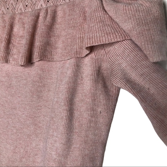 White House Black Market Pink Cold Shoulder Top - Picture 6 of 12